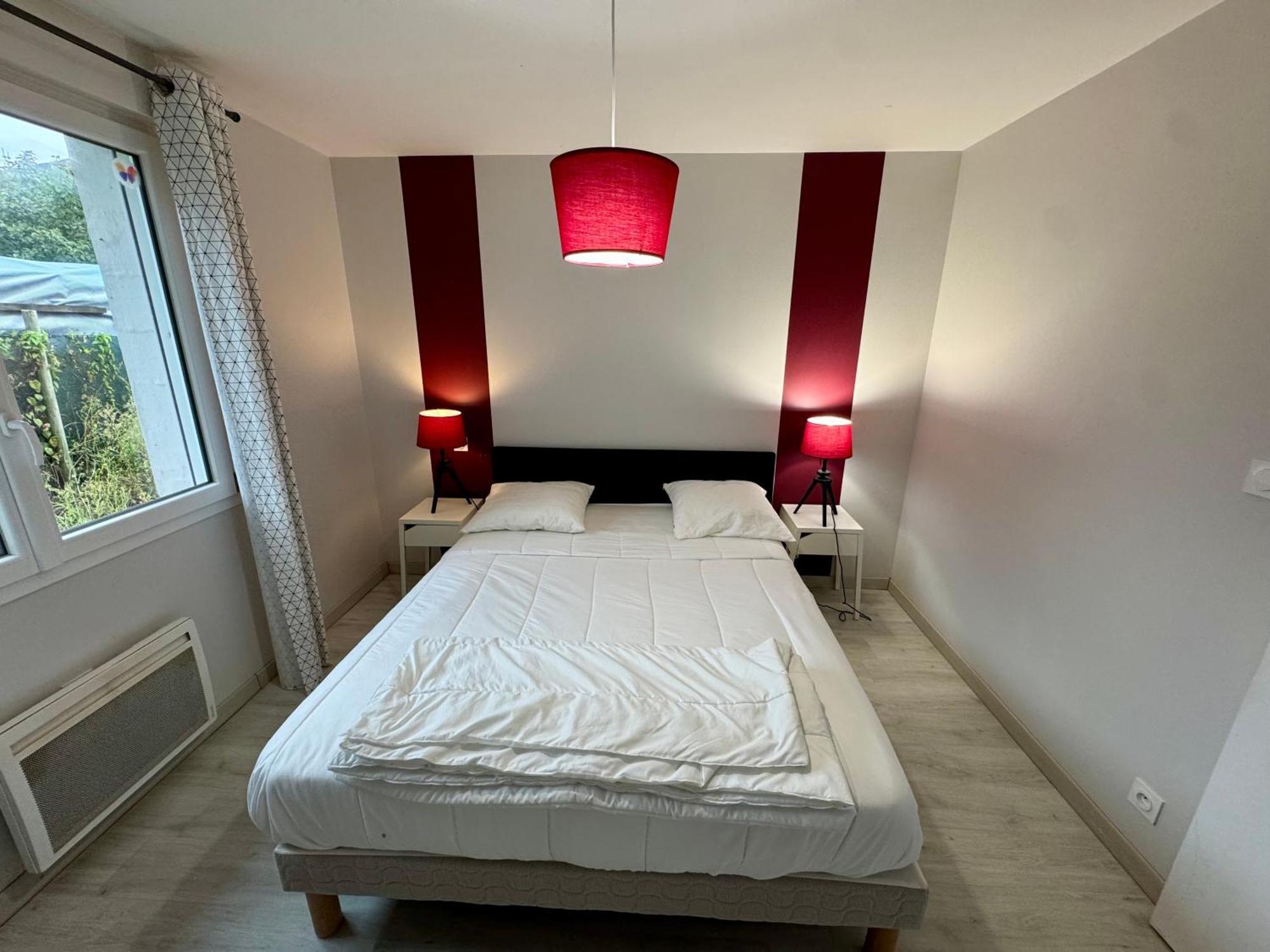 Domaine Des 5 Roses - Rose Rouge Apartment La Guierche Ngoại thất bức ảnh